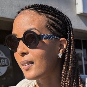 Stylish Black and White Pattern Women's Sunglasses